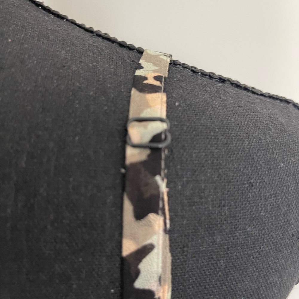 CAbi Off-The-Shoulder Top Camo Sz S - Picture 5 of 6